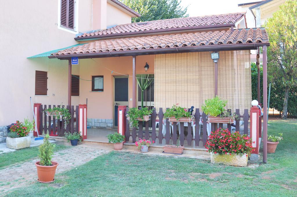 Giardino Lägenhet Umag Exteriör bild