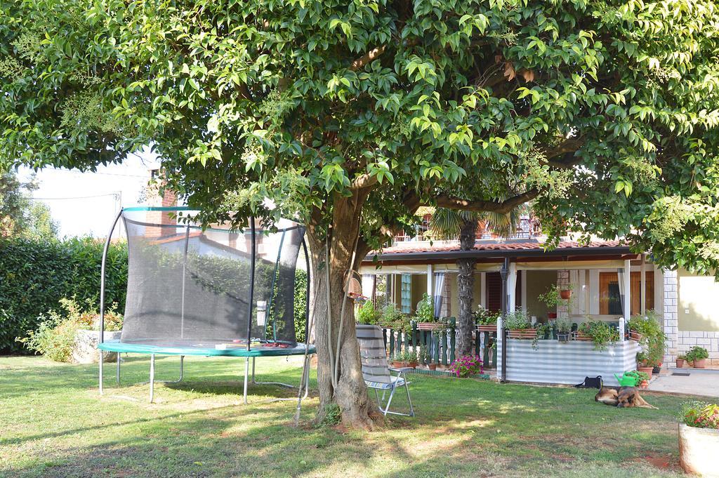 Giardino Lägenhet Umag Exteriör bild